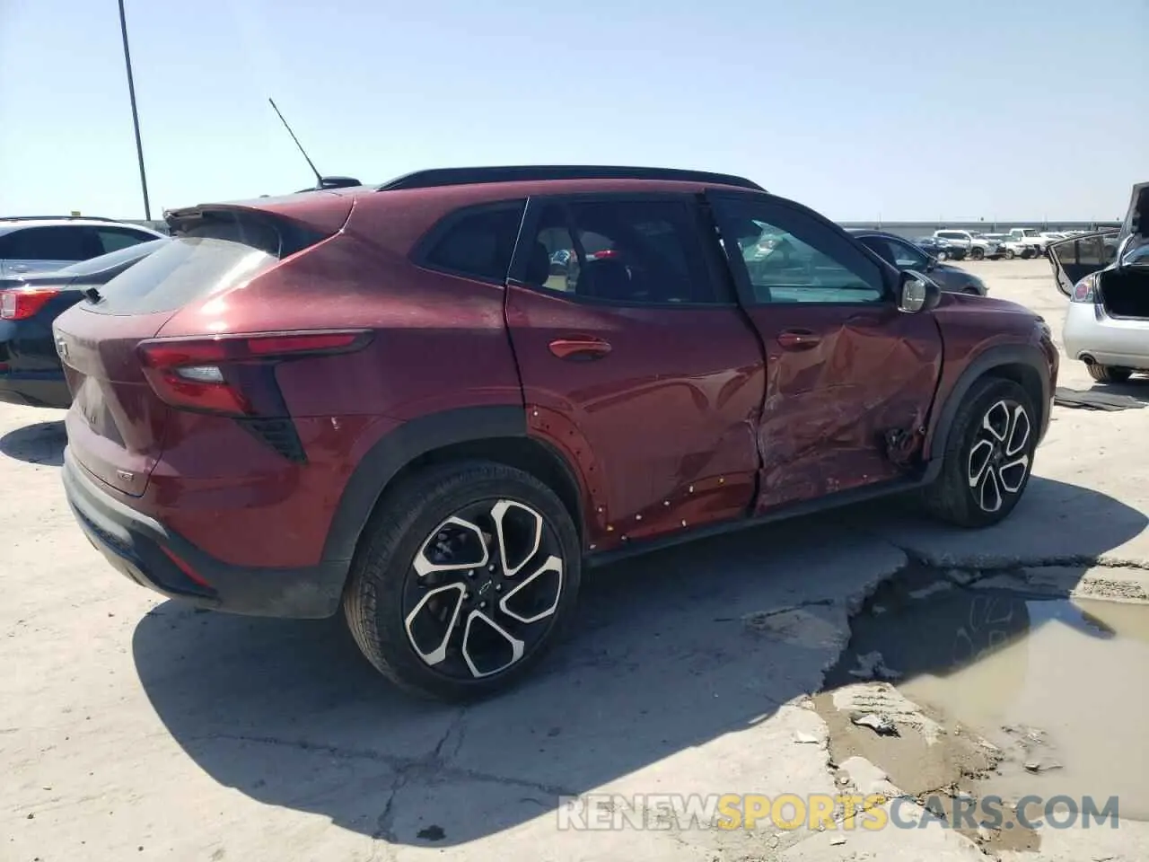 3 Photograph of a damaged car KL77LJE27RC183427 CHEVROLET TRAX 2RS 2024