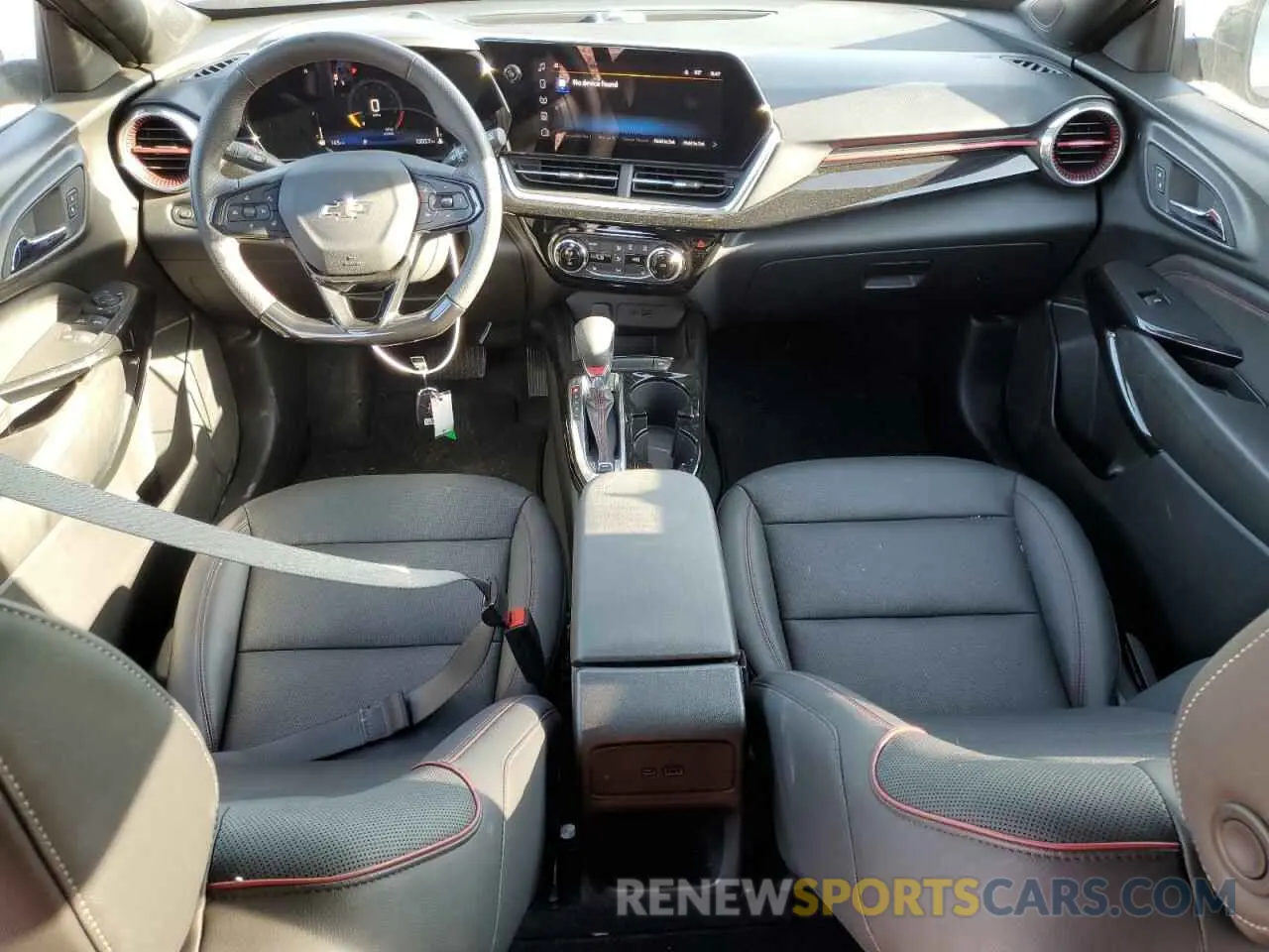 8 Photograph of a damaged car KL77LJE29RC165429 CHEVROLET TRAX 2RS 2024