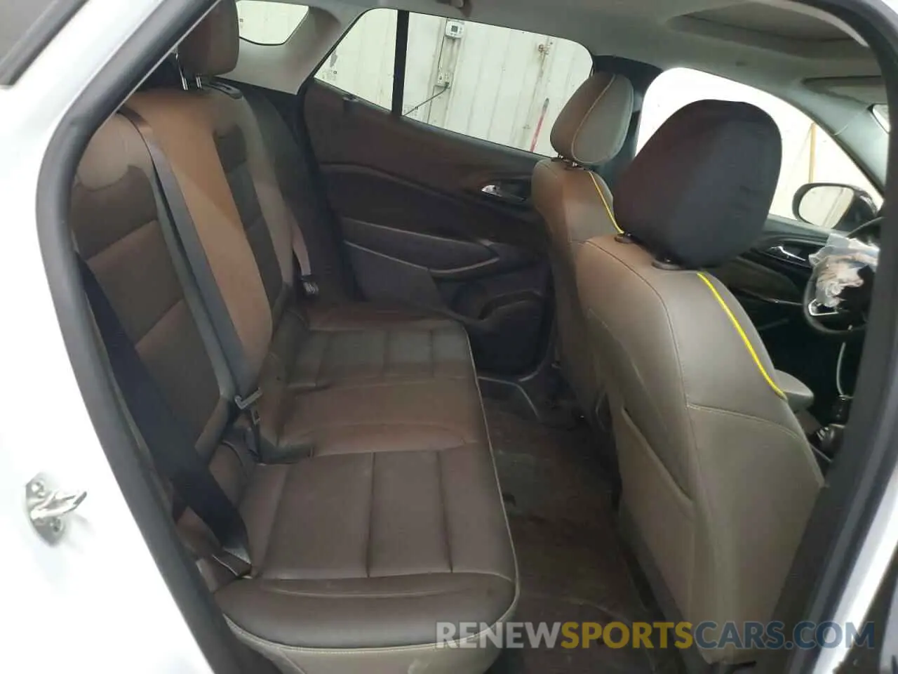 11 Photograph of a damaged car KL77LKE20RC140781 CHEVROLET TRAX ACTIV 2024