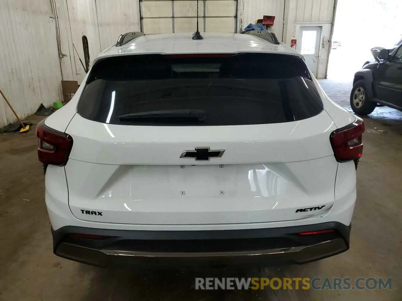 6 Photograph of a damaged car KL77LKE20RC140781 CHEVROLET TRAX ACTIV 2024