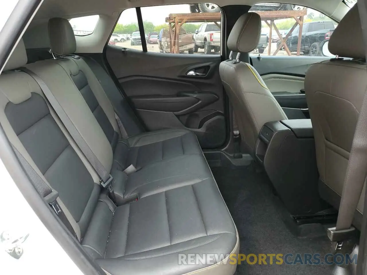 12 Photograph of a damaged car KL77LKE20RC220646 CHEVROLET TRAX ACTIV 2024