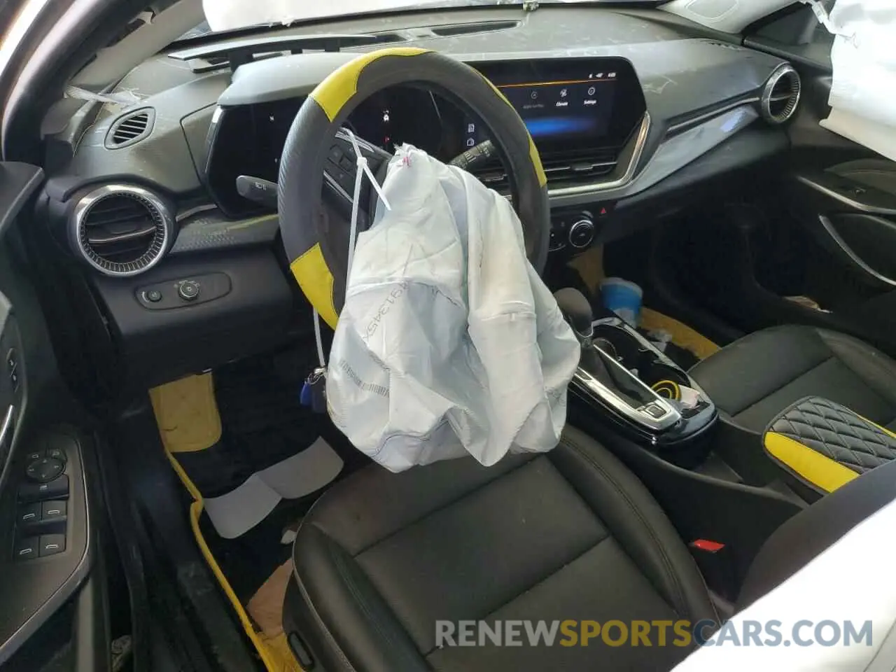 8 Photograph of a damaged car KL77LKE22RC230613 CHEVROLET TRAX ACTIV 2024