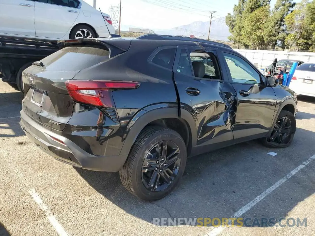 3 Photograph of a damaged car KL77LKE25RC185280 CHEVROLET TRAX ACTIV 2024