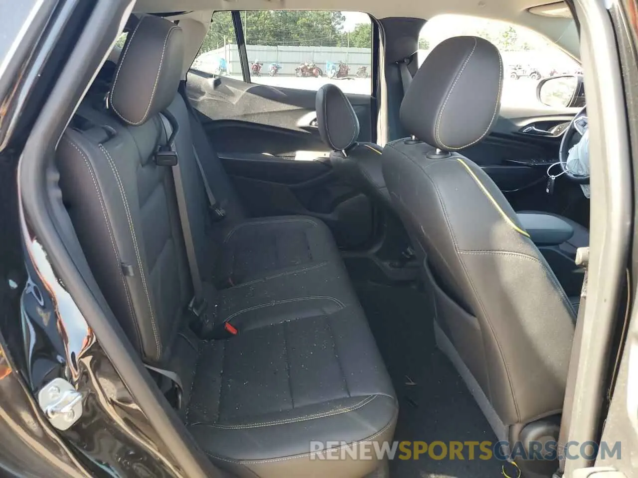 10 Photograph of a damaged car KL77LKE27RC186897 CHEVROLET TRAX ACTIV 2024