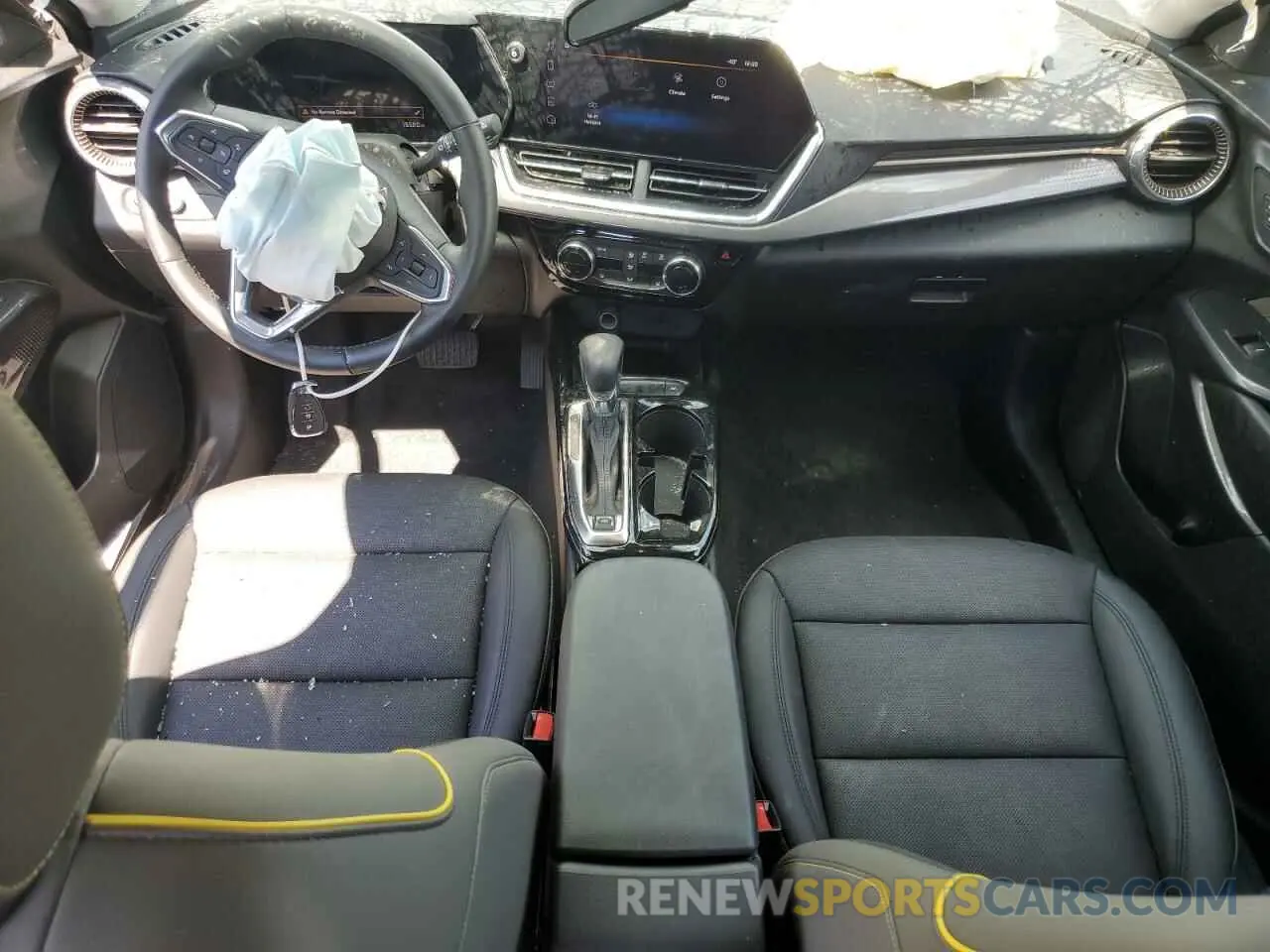 8 Photograph of a damaged car KL77LKE28RC133920 CHEVROLET TRAX ACTIV 2024