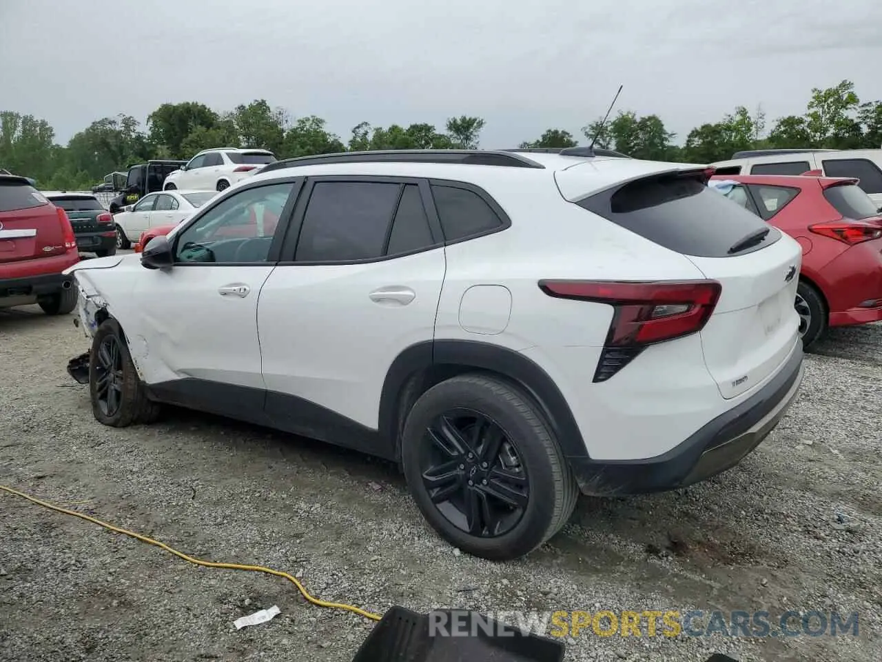 2 Фотография поврежденного автомобиля KL77LKE29RC052604 CHEVROLET TRAX ACTIV 2024