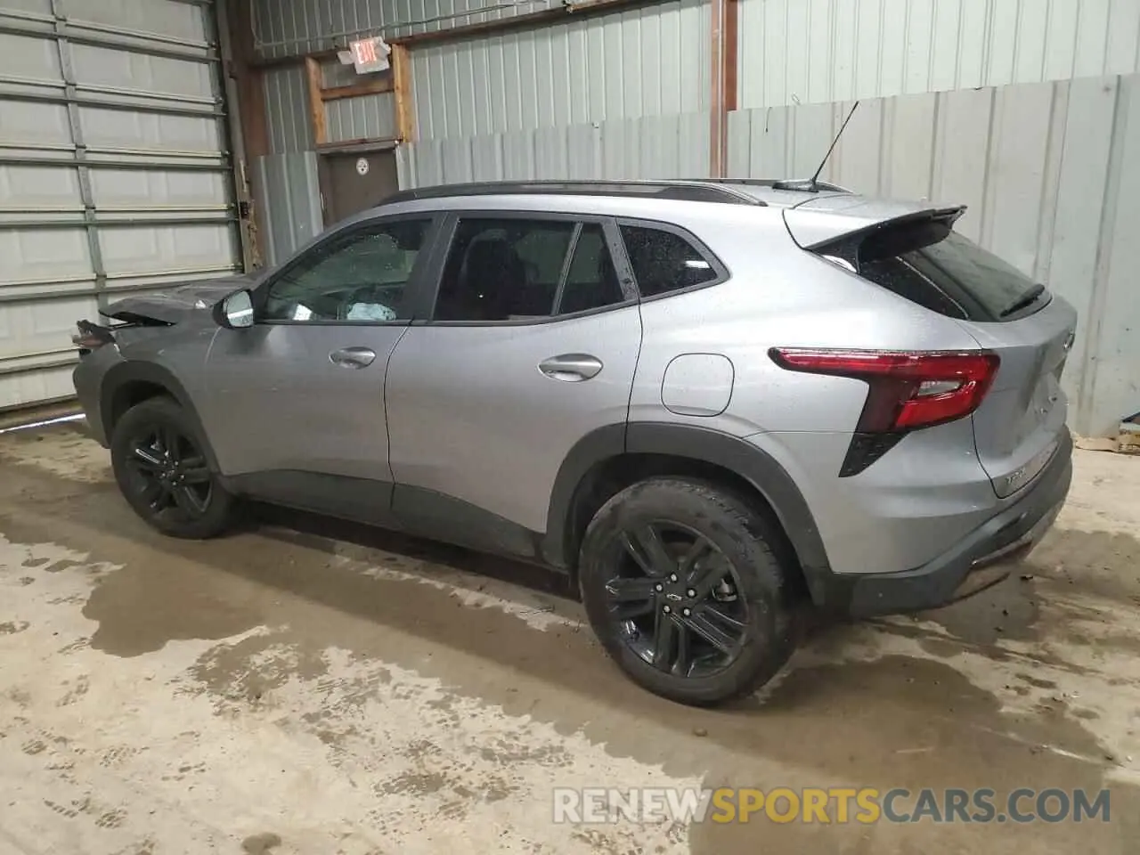 2 Фотография поврежденного автомобиля KL77LKEP2SC126320 CHEVROLET TRAX ACTIV 2025