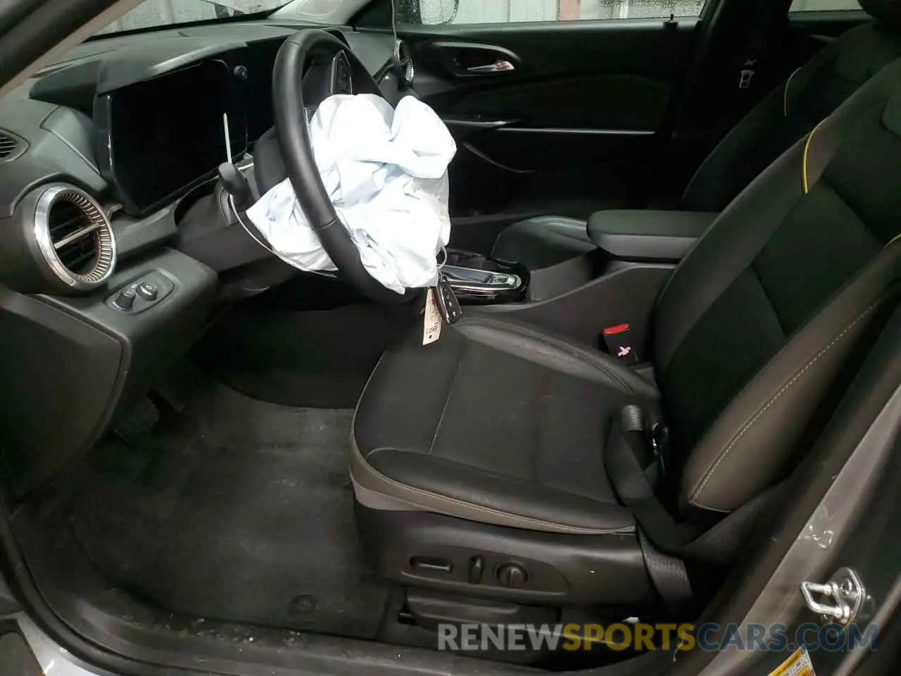 7 Фотография поврежденного автомобиля KL77LKEP2SC126320 CHEVROLET TRAX ACTIV 2025