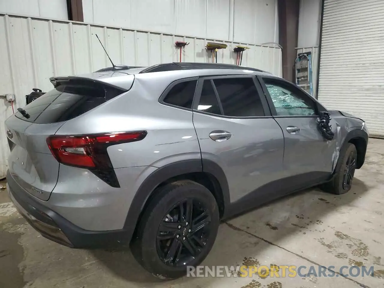 3 Photograph of a damaged car KL77LKEP4SC169704 CHEVROLET TRAX ACTIV 2025