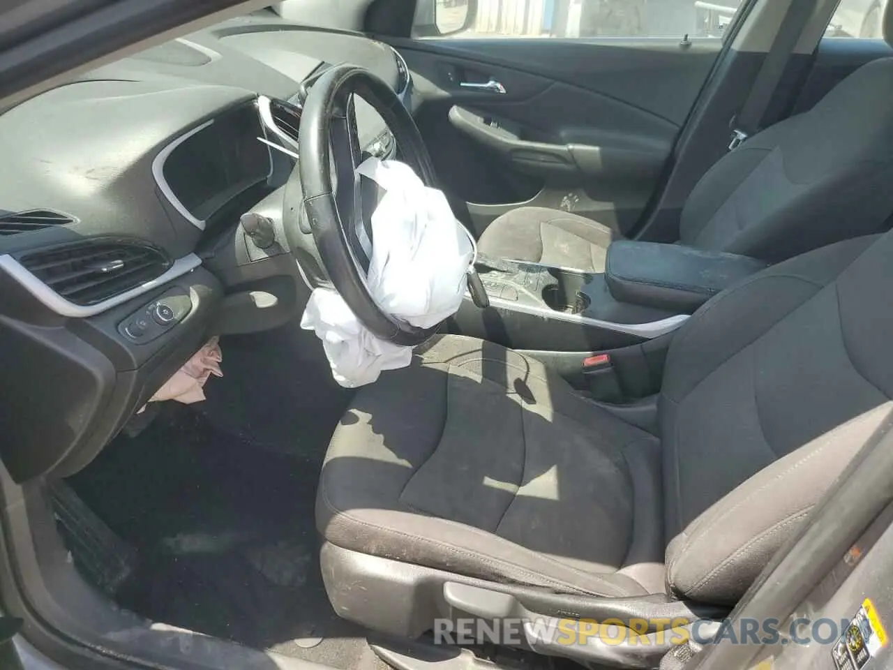 7 Photograph of a damaged car 1G1RA6S56KU122401 CHEVROLET VOLT 2019