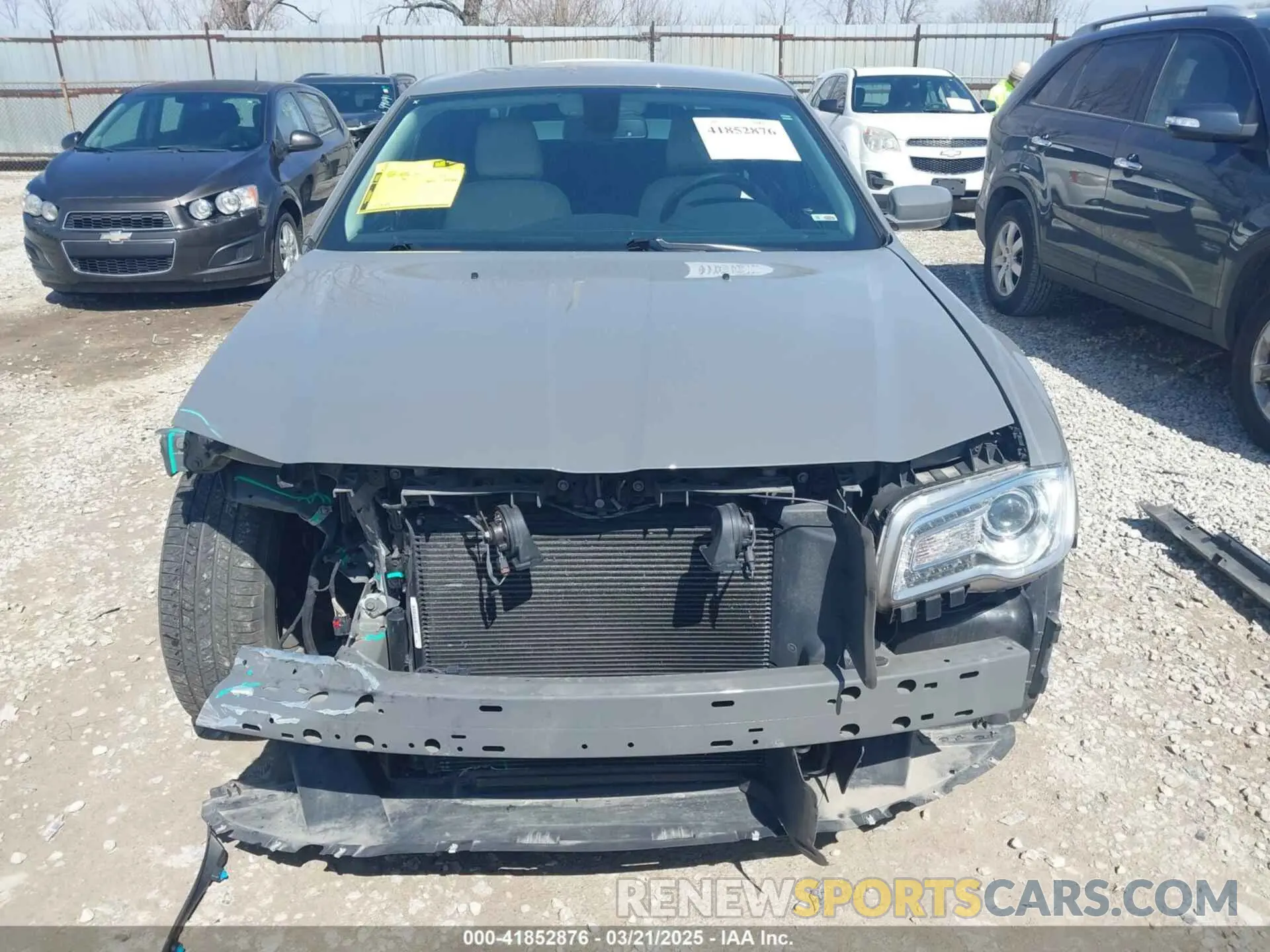 13 Photograph of a damaged car 2C3CCAAG0KH564997 CHRYSLER 300 2019