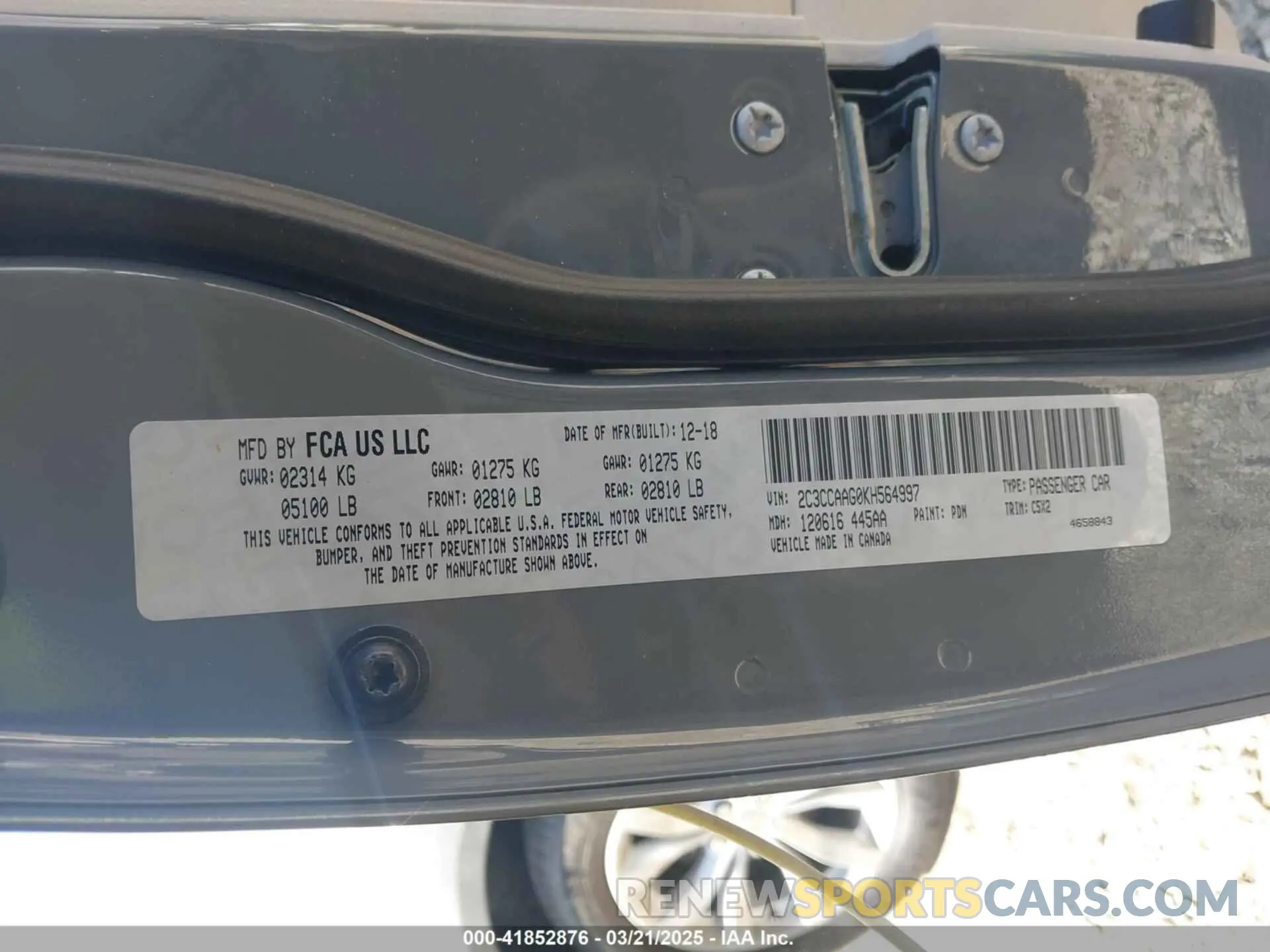 9 Photograph of a damaged car 2C3CCAAG0KH564997 CHRYSLER 300 2019