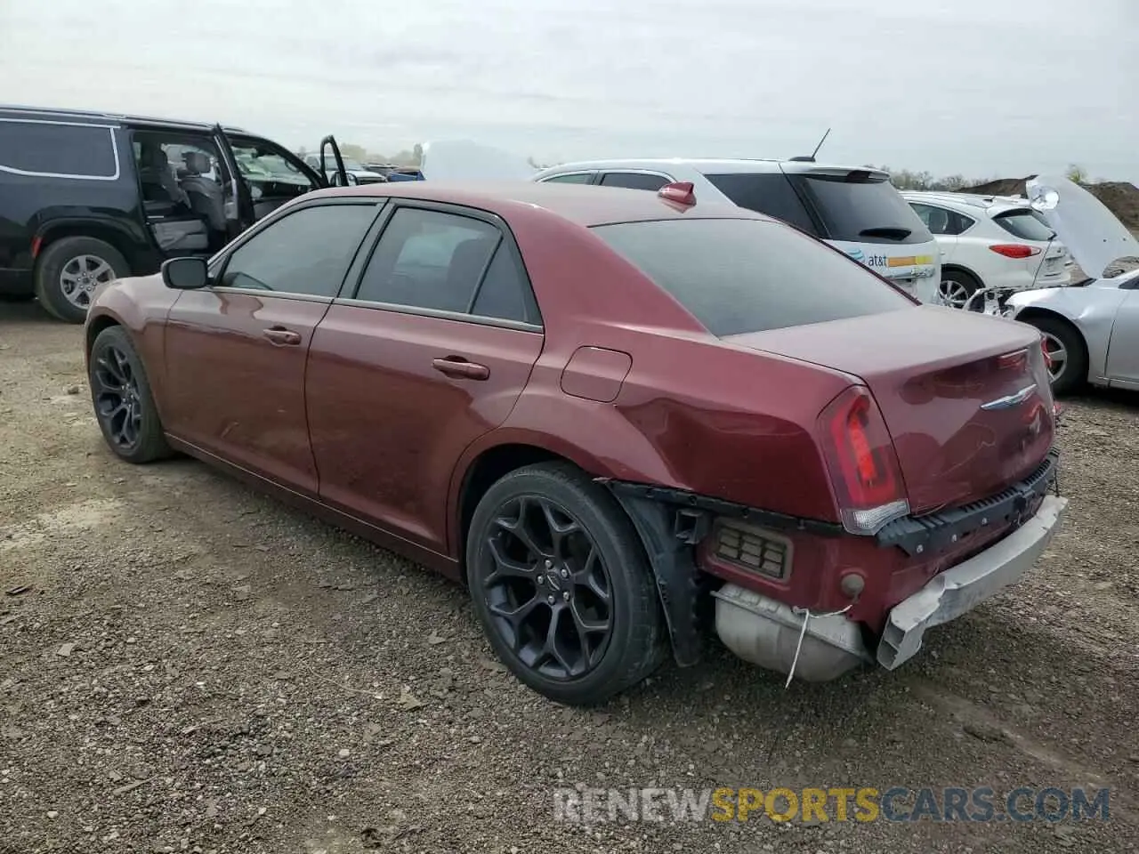 2 Фотография поврежденного автомобиля 2C3CCAAG1KH501567 CHRYSLER 300 2019