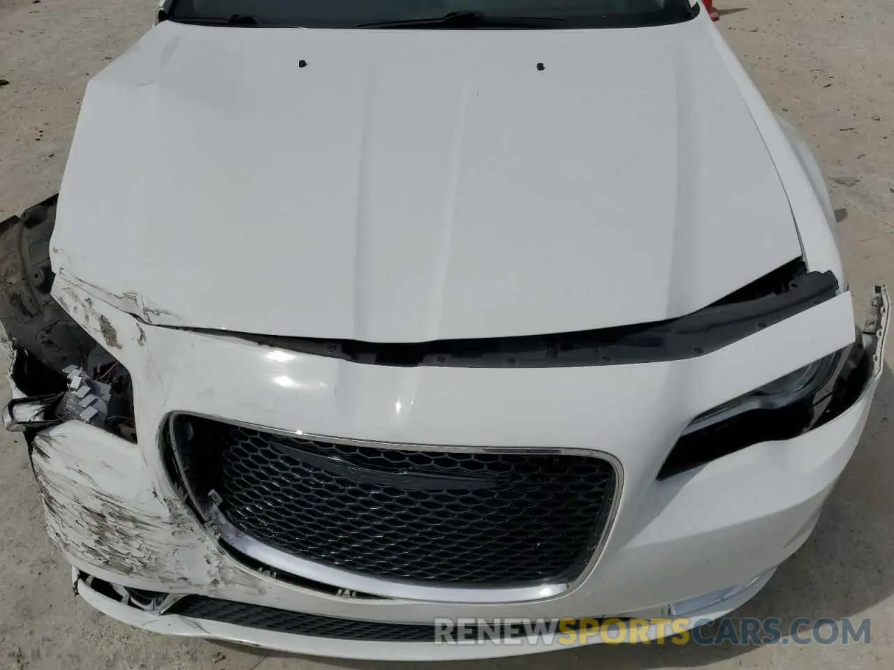 11 Фотография поврежденного автомобиля 2C3CCAAG1KH590282 CHRYSLER 300 2019