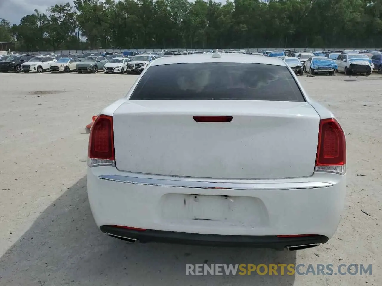 6 Фотография поврежденного автомобиля 2C3CCAAG1KH590282 CHRYSLER 300 2019