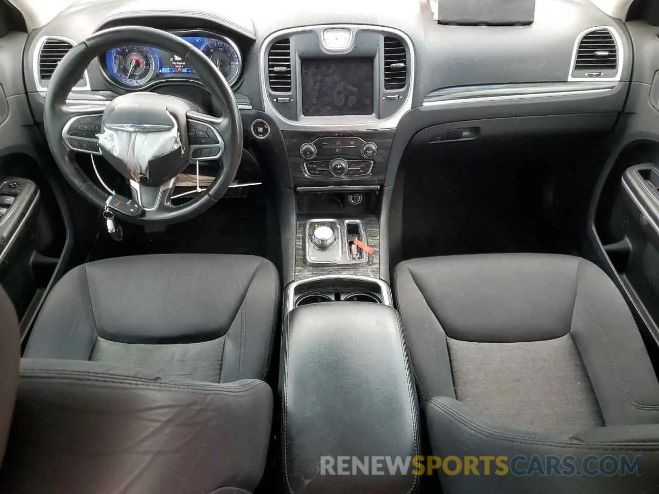 8 Photograph of a damaged car 2C3CCAAG1KH610336 CHRYSLER 300 2019