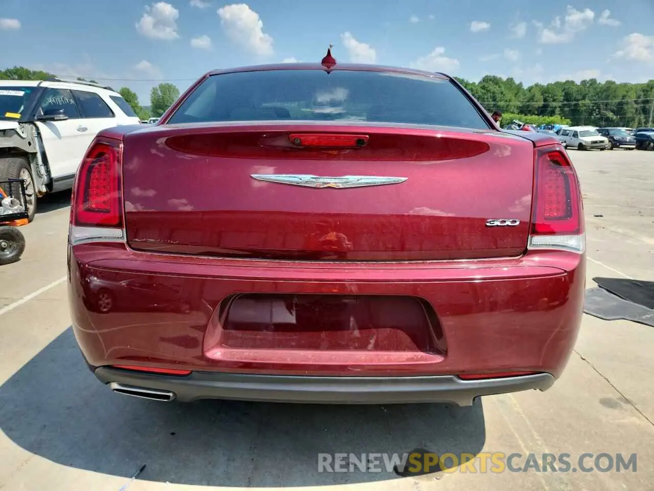 6 Photograph of a damaged car 2C3CCAAG1KH613575 CHRYSLER 300 2019