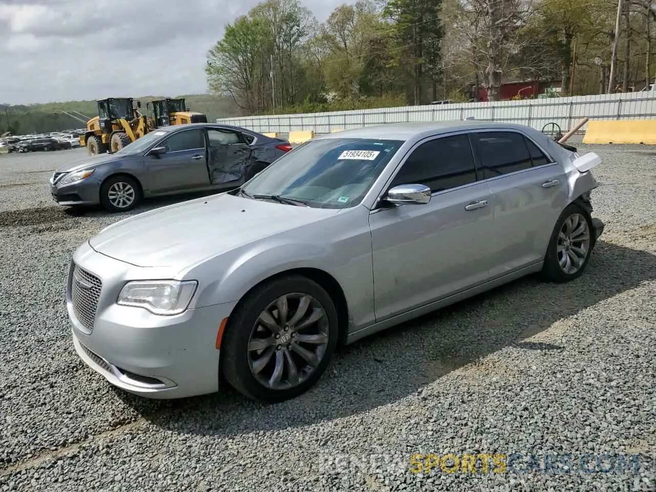 1 Фотография поврежденного автомобиля 2C3CCAAG1KH667202 CHRYSLER 300 2019