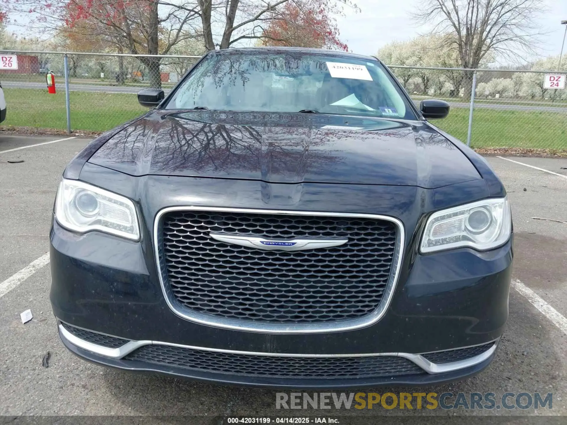 6 Photograph of a damaged car 2C3CCAAG2KH580294 CHRYSLER 300 2019