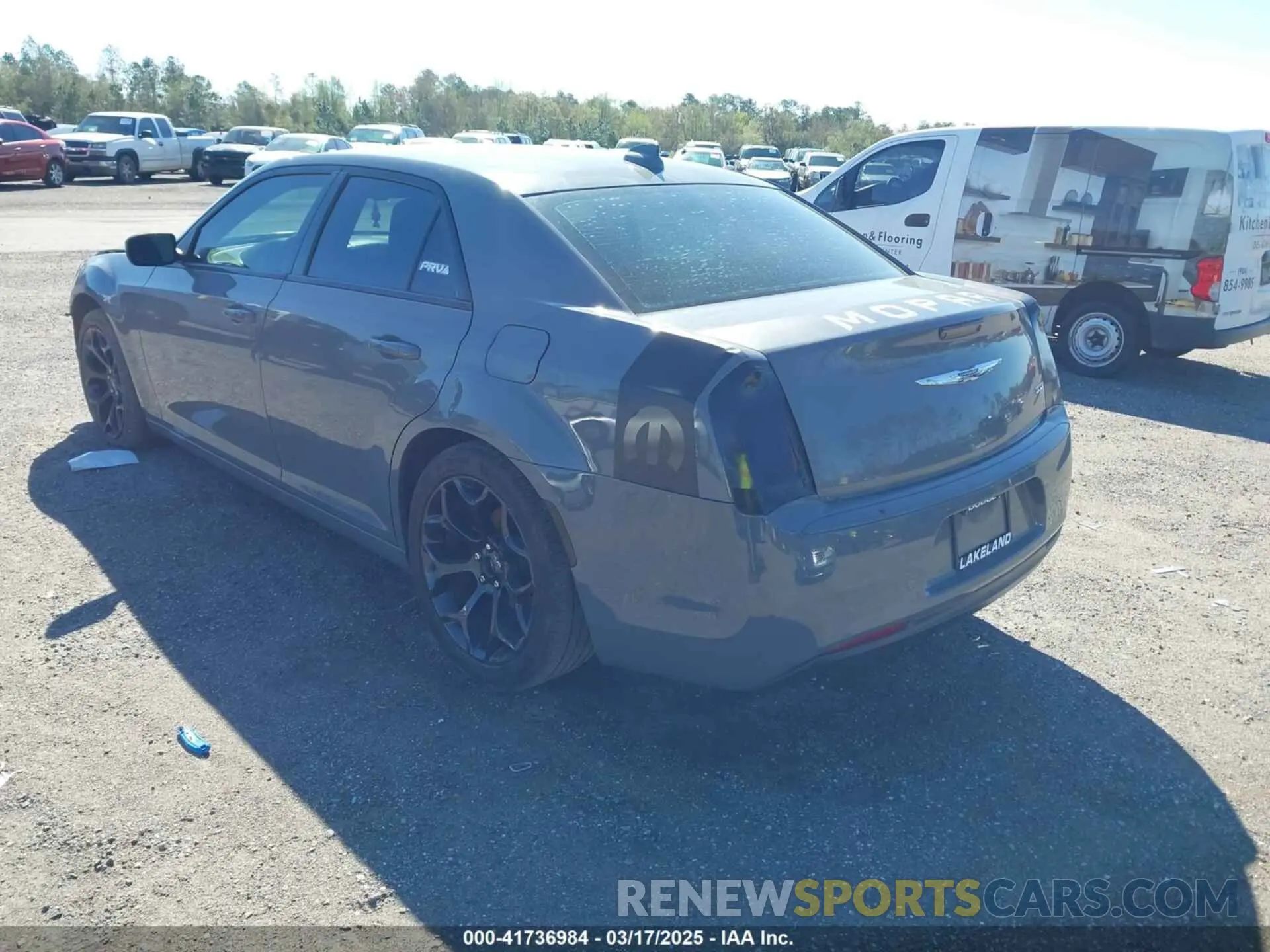 3 Фотография поврежденного автомобиля 2C3CCAAG3KH671588 CHRYSLER 300 2019