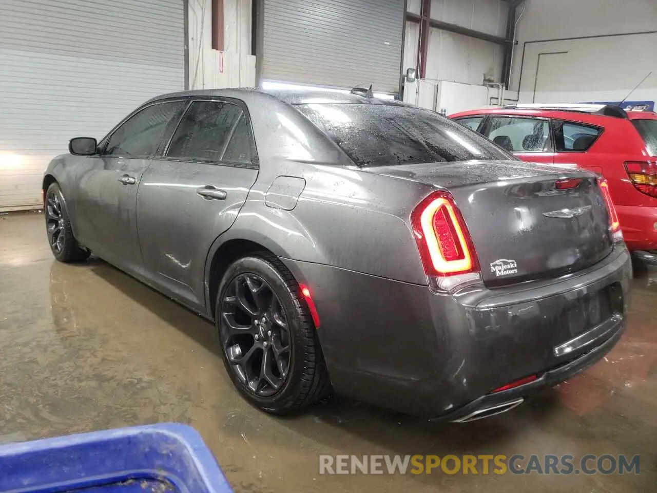 2 Фотография поврежденного автомобиля 2C3CCAAG3KH727318 CHRYSLER 300 2019