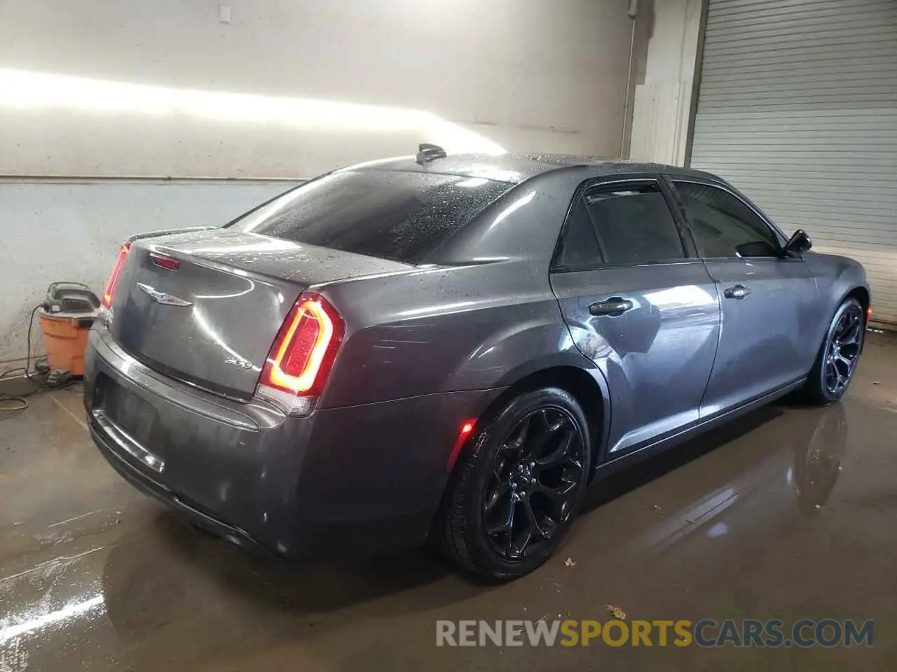 3 Фотография поврежденного автомобиля 2C3CCAAG3KH727318 CHRYSLER 300 2019