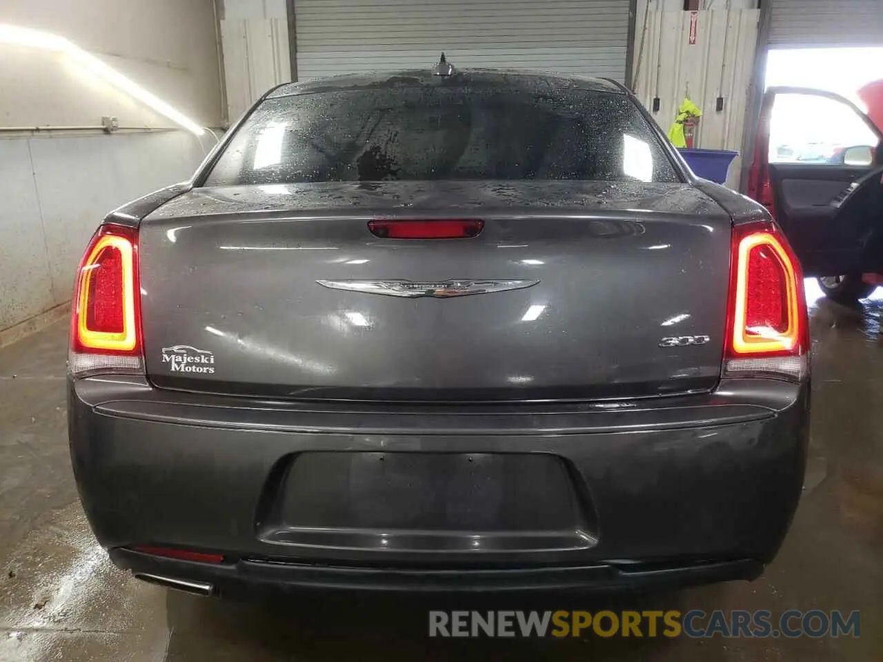 6 Фотография поврежденного автомобиля 2C3CCAAG3KH727318 CHRYSLER 300 2019