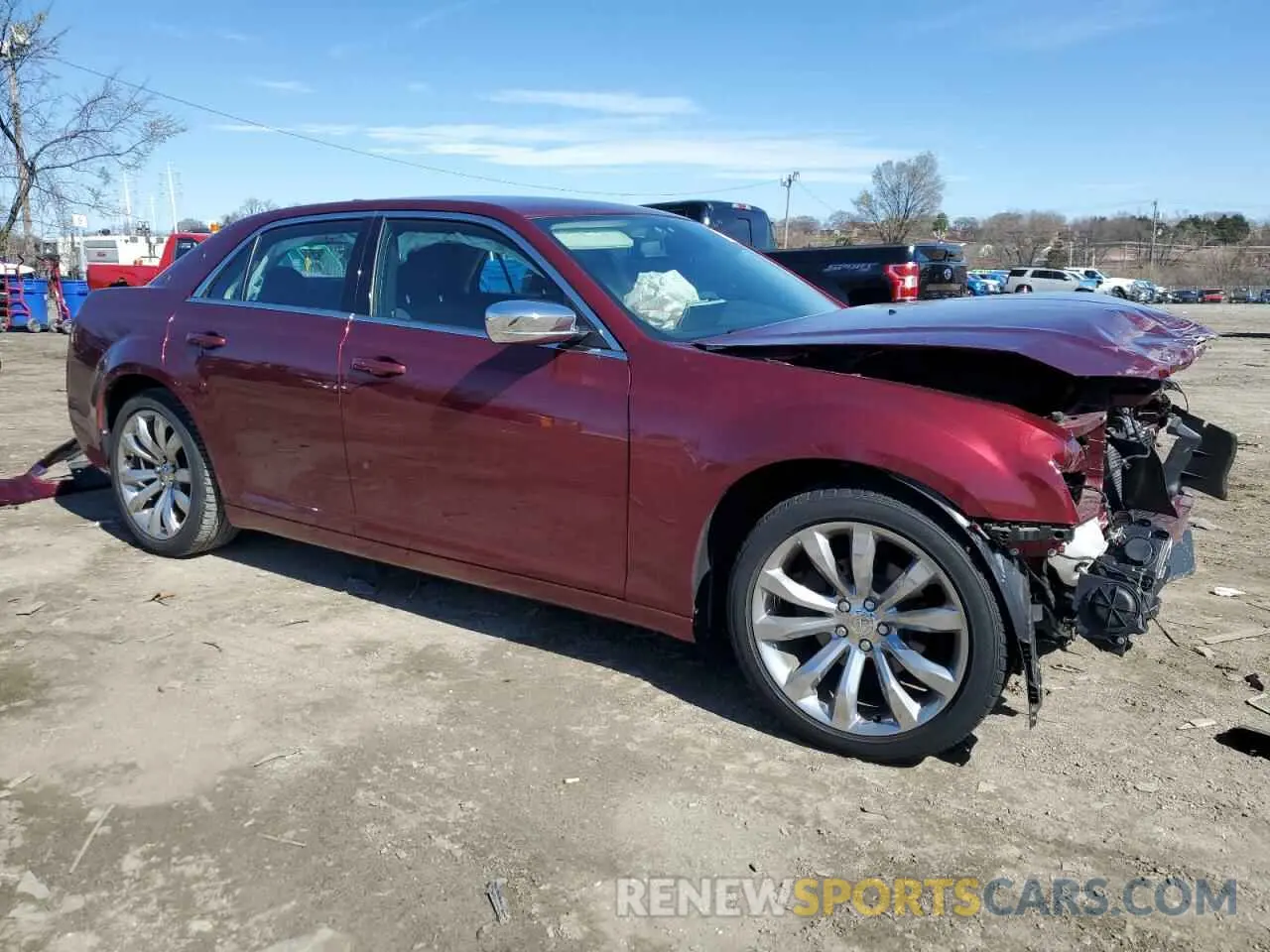4 Photograph of a damaged car 2C3CCAAG4KH590597 CHRYSLER 300 2019