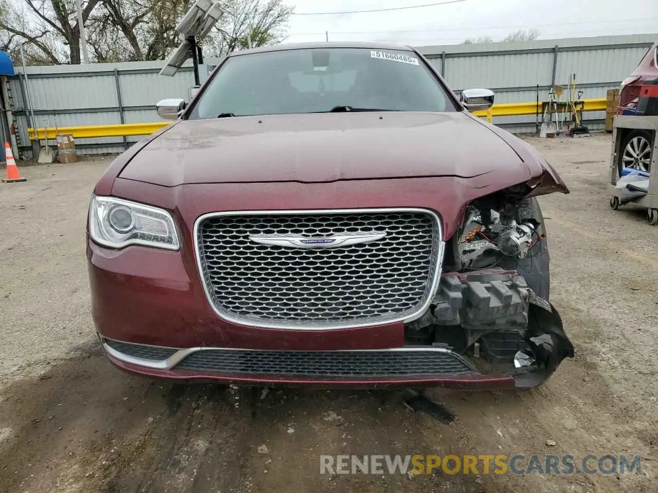 5 Photograph of a damaged car 2C3CCAAG4KH676010 CHRYSLER 300 2019