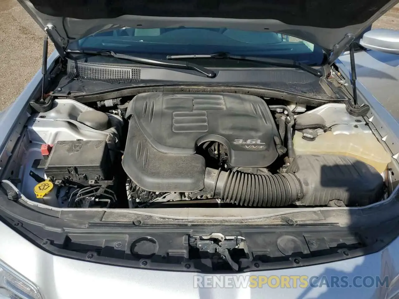 13 Photograph of a damaged car 2C3CCAAG4KH729031 CHRYSLER 300 2019