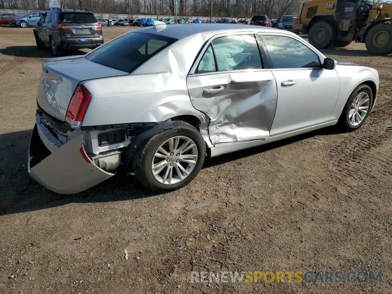 3 Photograph of a damaged car 2C3CCAAG4KH729031 CHRYSLER 300 2019