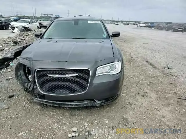 11 Photograph of a damaged car 2C3CCAAG6KH548125 CHRYSLER 300 2019