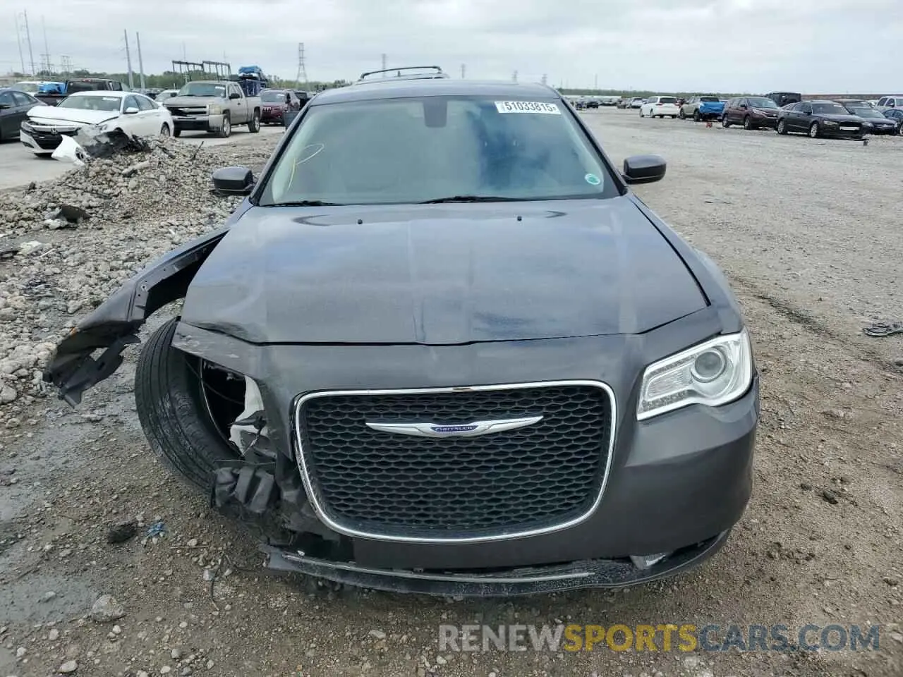 5 Photograph of a damaged car 2C3CCAAG6KH548125 CHRYSLER 300 2019