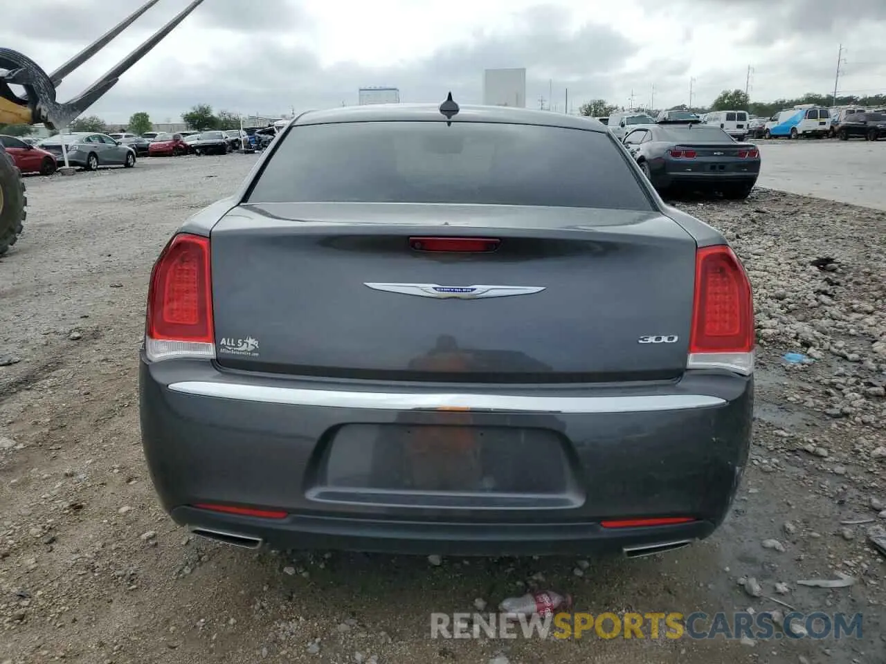 6 Photograph of a damaged car 2C3CCAAG6KH548125 CHRYSLER 300 2019