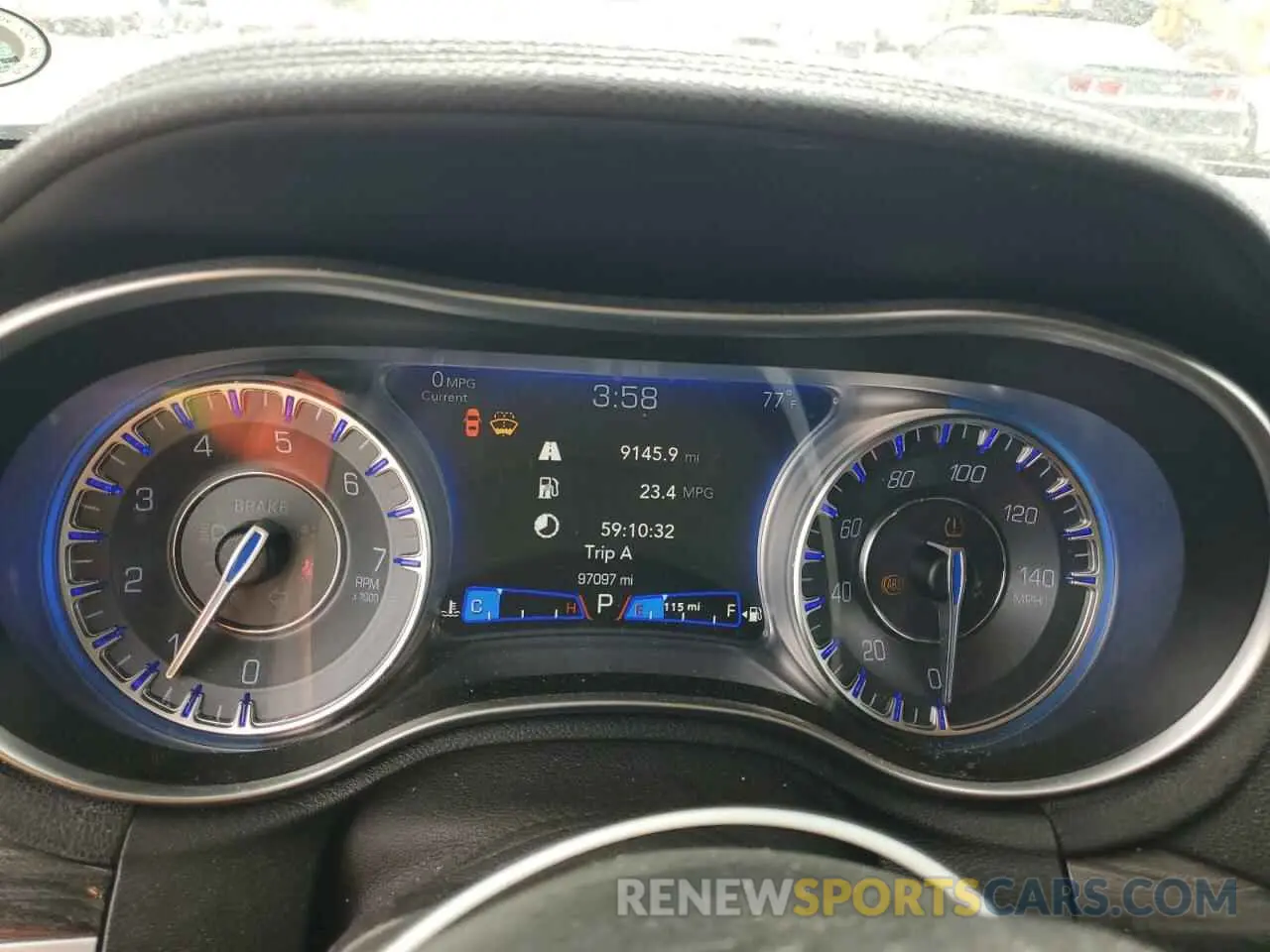 9 Photograph of a damaged car 2C3CCAAG6KH548125 CHRYSLER 300 2019