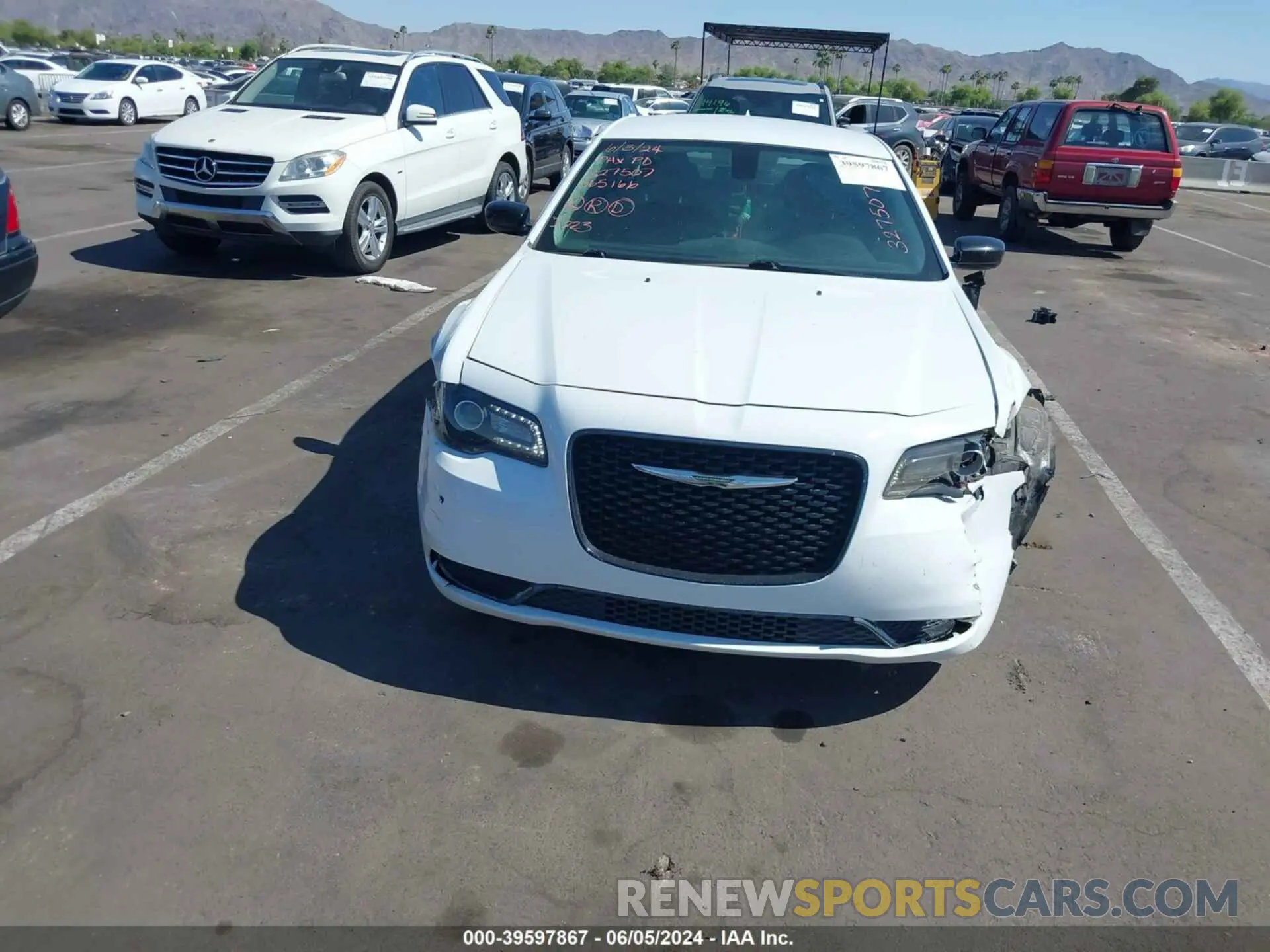 12 Photograph of a damaged car 2C3CCAAG6KH565166 CHRYSLER 300 2019