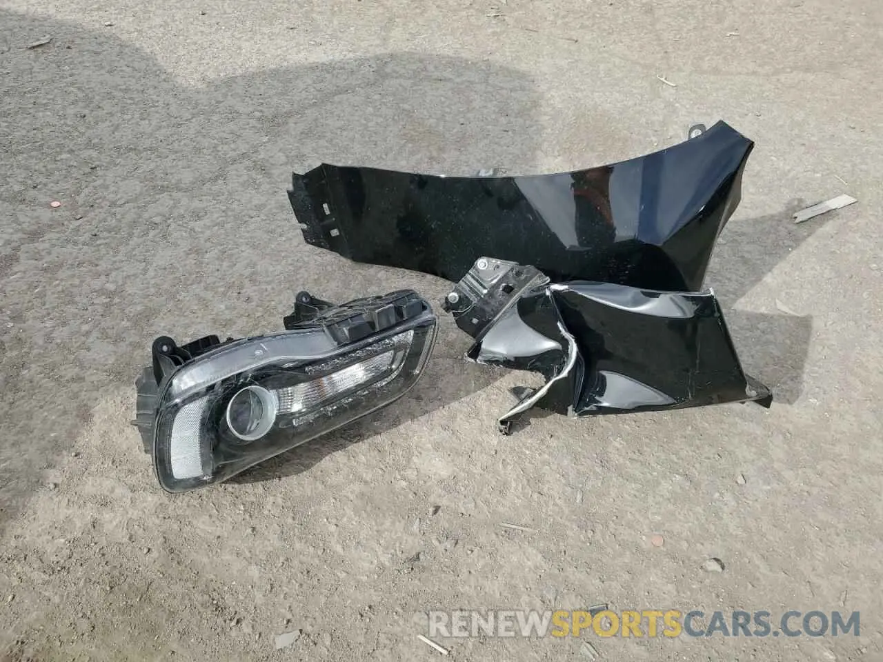 14 Photograph of a damaged car 2C3CCAAG6KH755596 CHRYSLER 300 2019