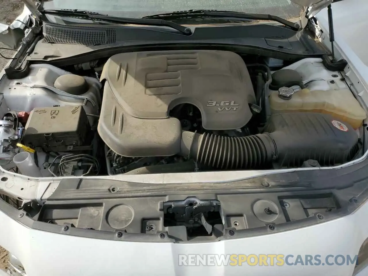 13 Photograph of a damaged car 2C3CCAAG7KH612141 CHRYSLER 300 2019