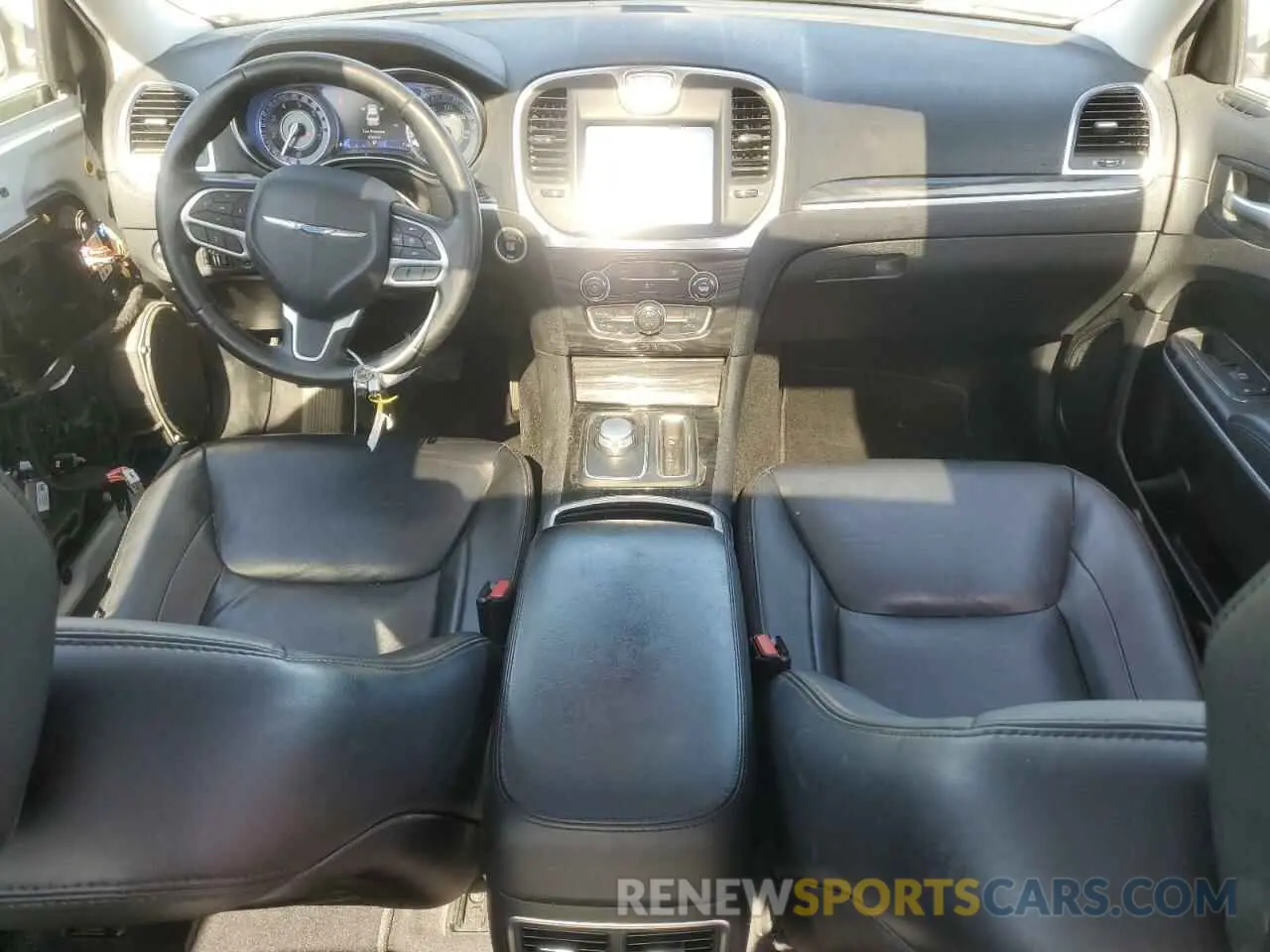 8 Photograph of a damaged car 2C3CCAAG7KH690614 CHRYSLER 300 2019