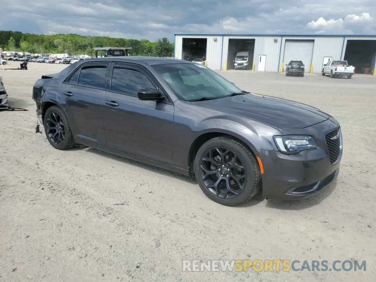 4 Photograph of a damaged car 2C3CCAAG7KH755767 CHRYSLER 300 2019