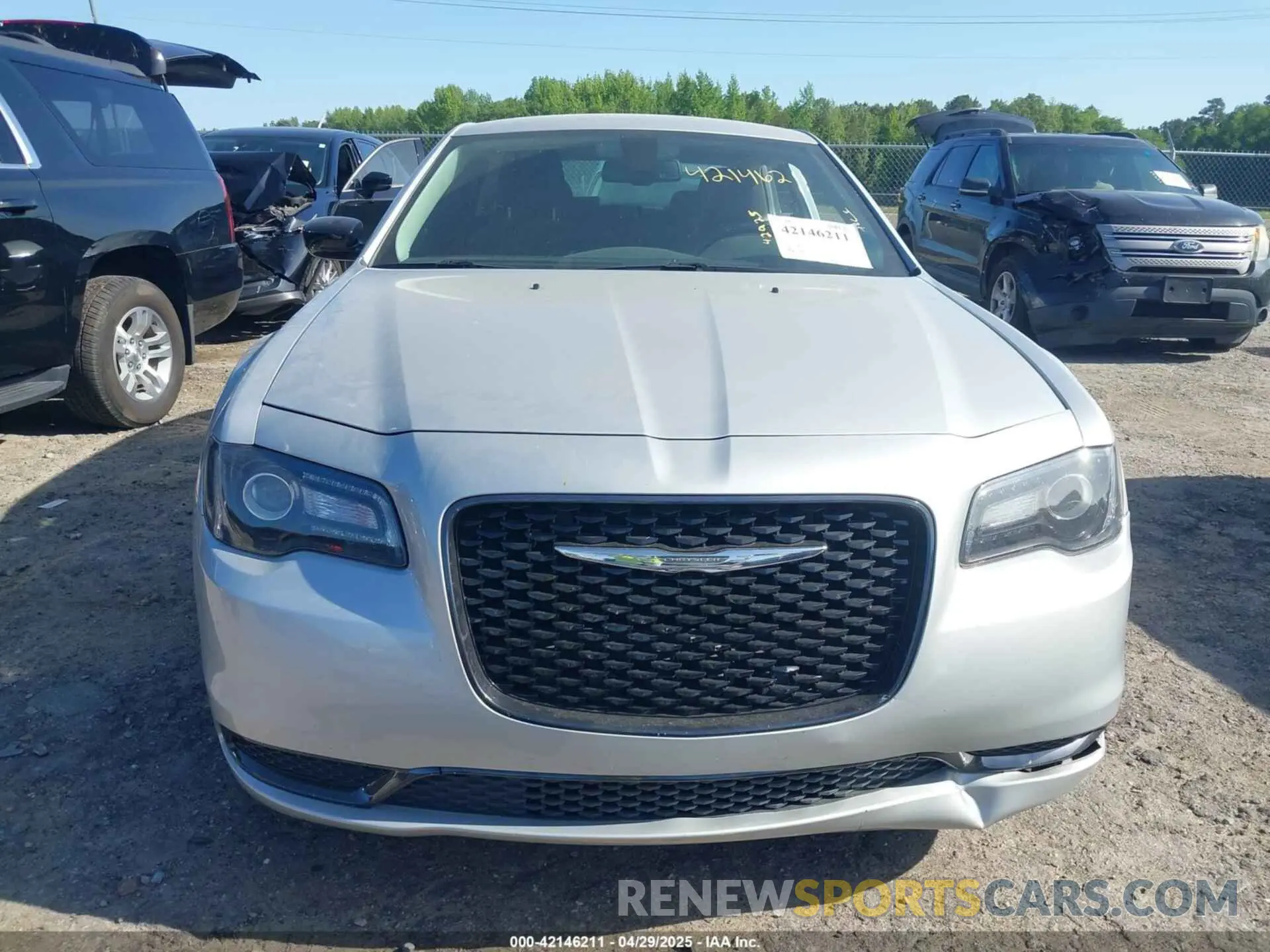 13 Photograph of a damaged car 2C3CCAAG9KH581040 CHRYSLER 300 2019