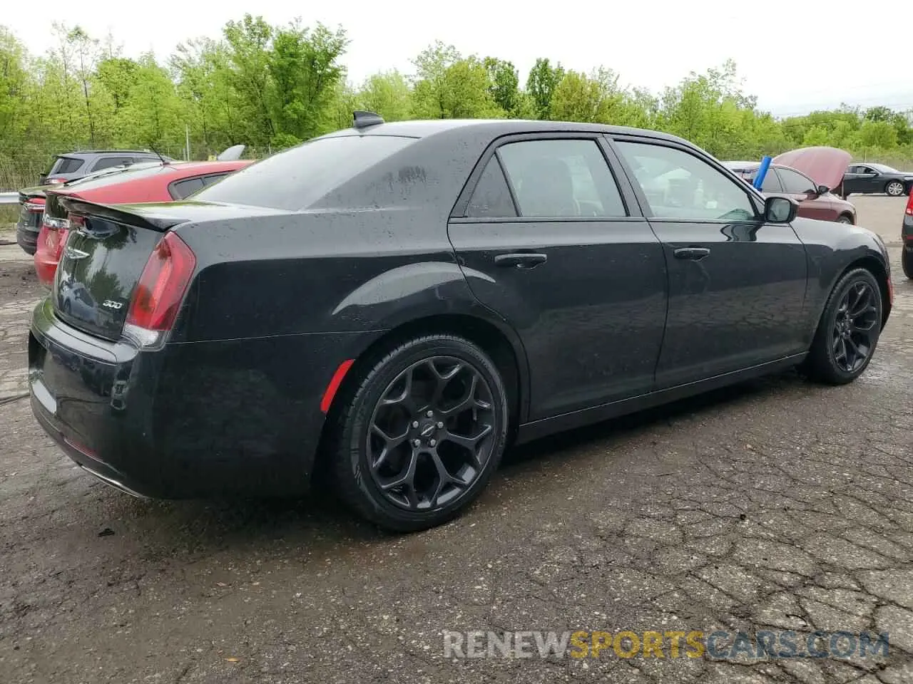 3 Photograph of a damaged car 2C3CCAAG9KH675922 CHRYSLER 300 2019