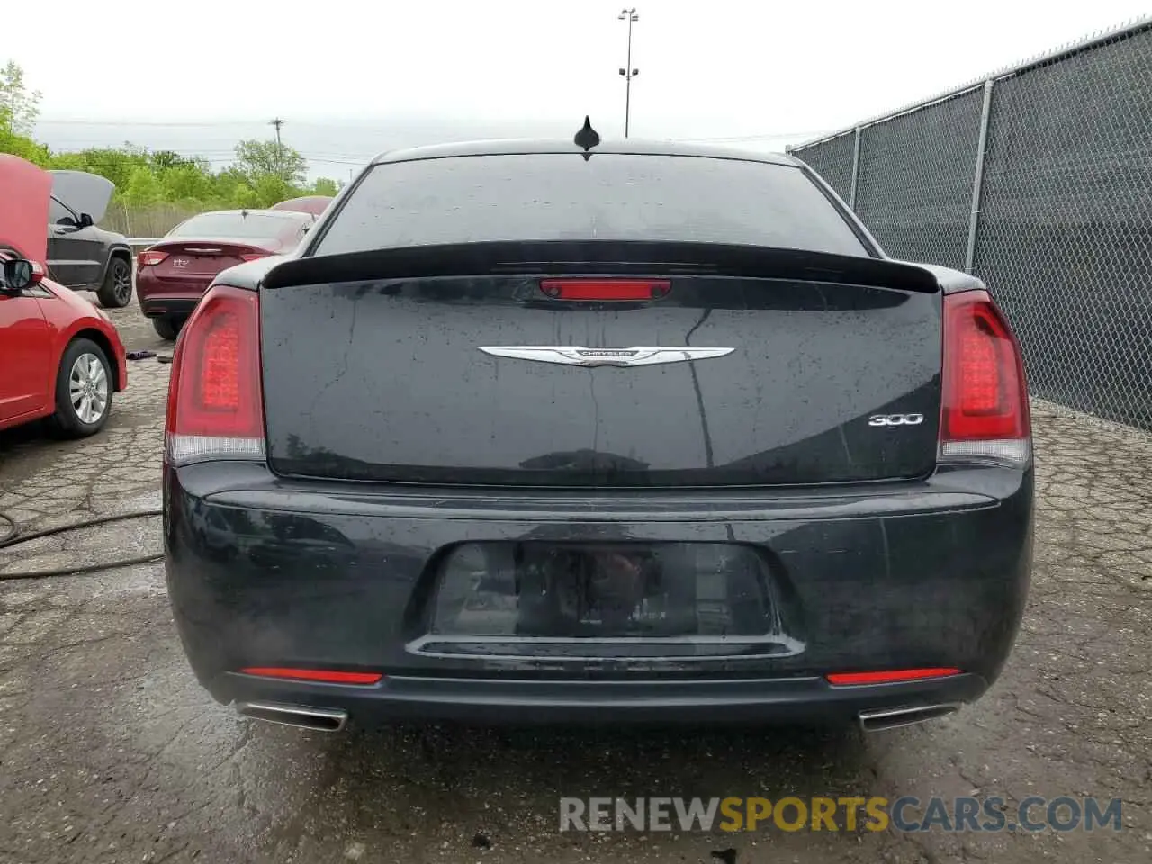 6 Photograph of a damaged car 2C3CCAAG9KH675922 CHRYSLER 300 2019
