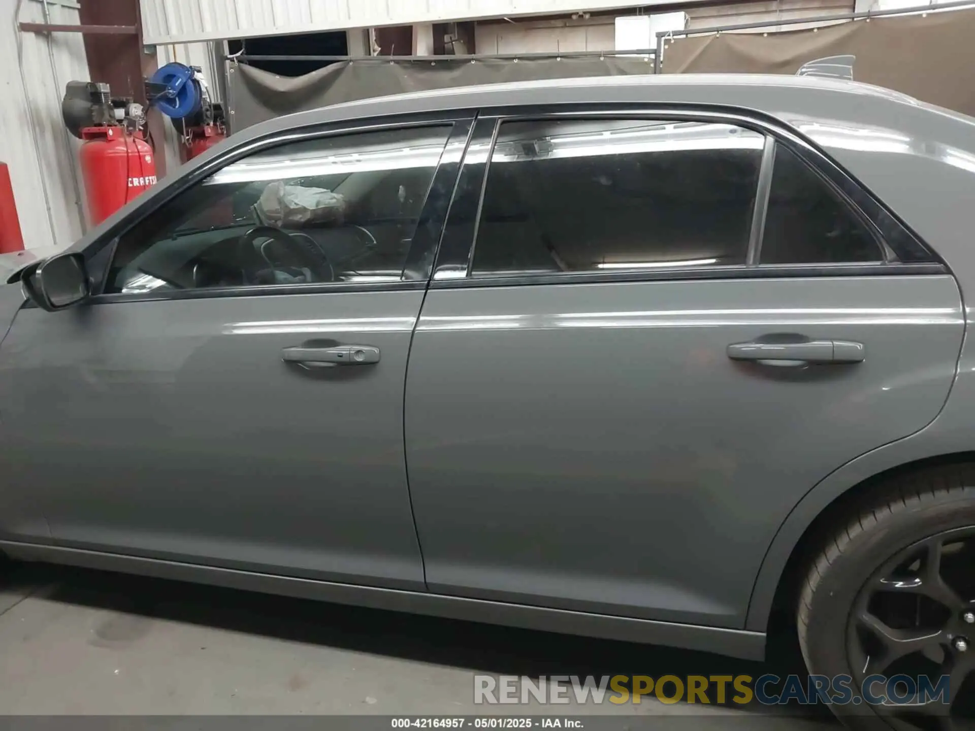 14 Photograph of a damaged car 2C3CCAAG9KH704514 CHRYSLER 300 2019