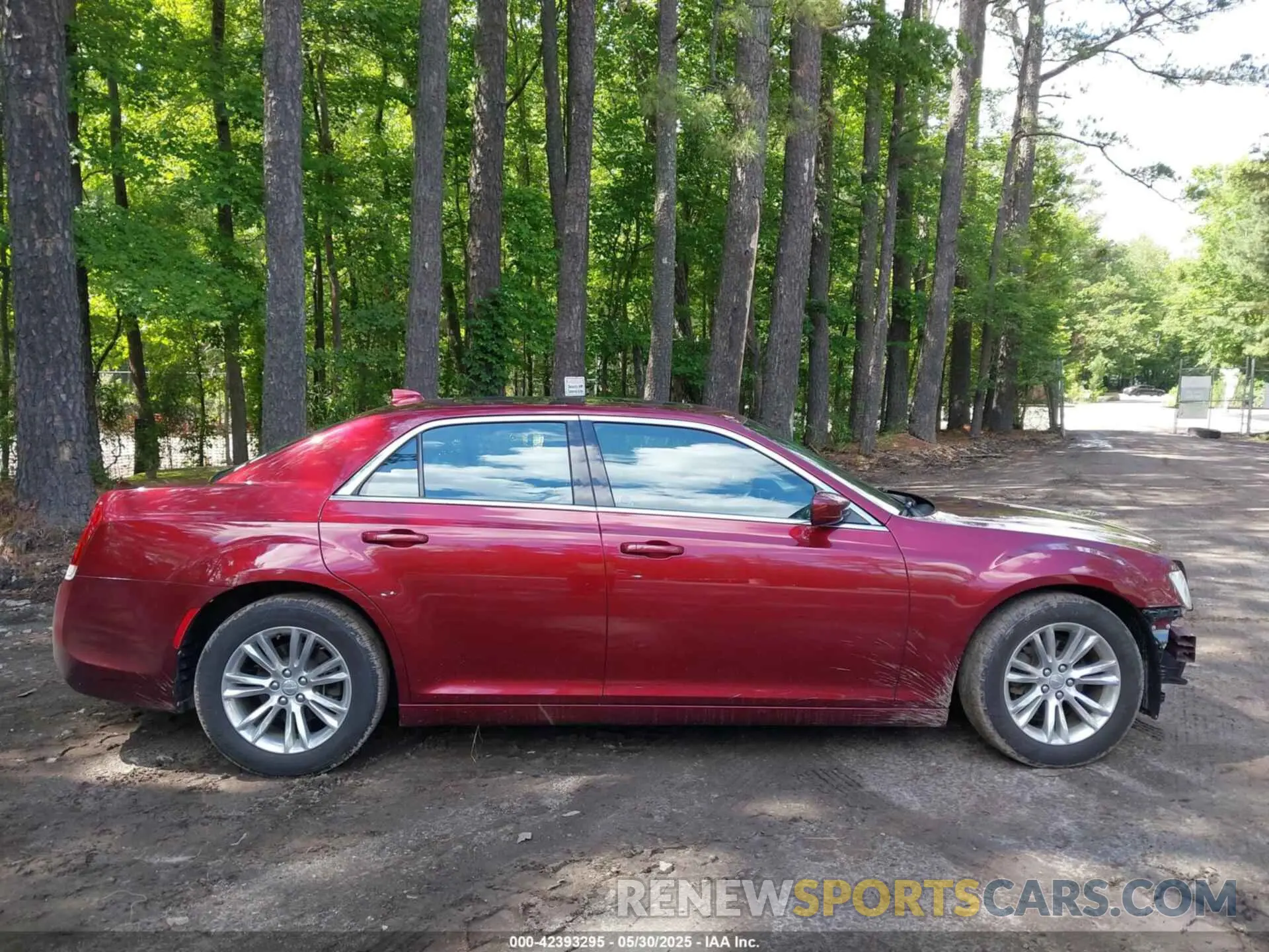 14 Photograph of a damaged car 2C3CCAAGXKH548001 CHRYSLER 300 2019