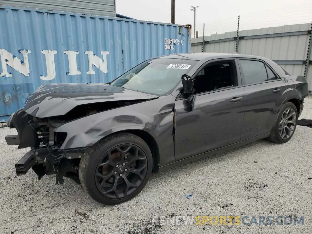 1 Фотография поврежденного автомобиля 2C3CCABG0KH515622 CHRYSLER 300 2019