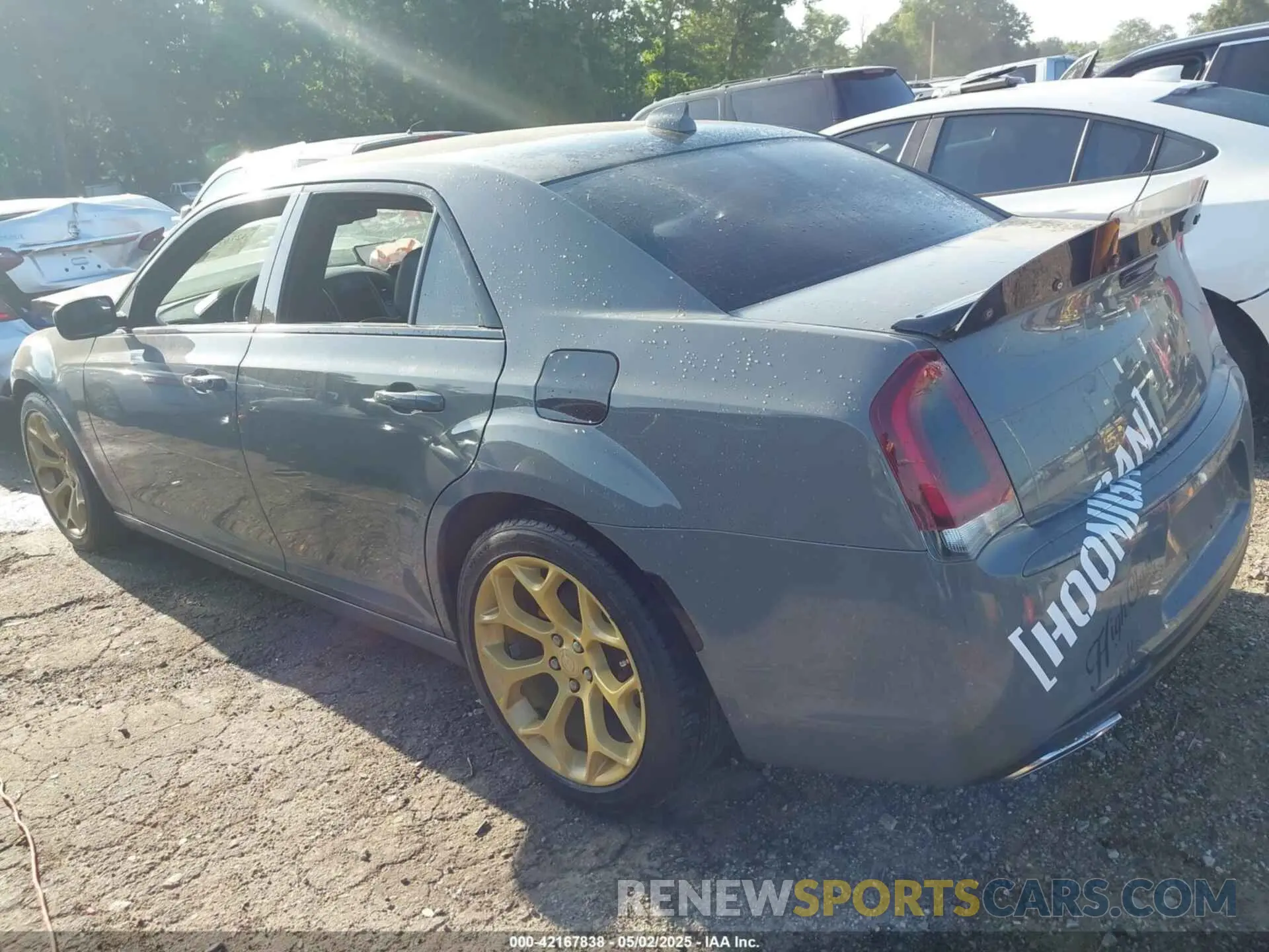 3 Фотография поврежденного автомобиля 2C3CCABG0KH559734 CHRYSLER 300 2019