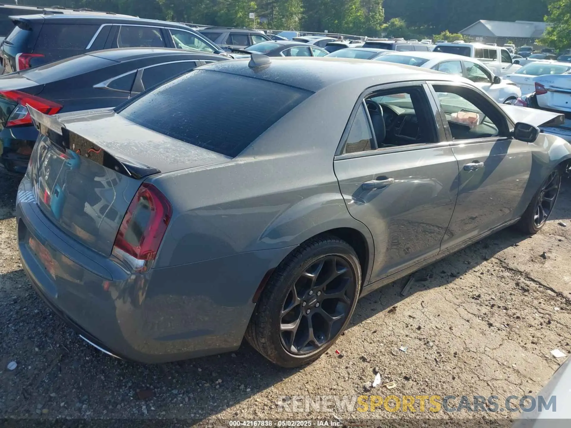 4 Фотография поврежденного автомобиля 2C3CCABG0KH559734 CHRYSLER 300 2019