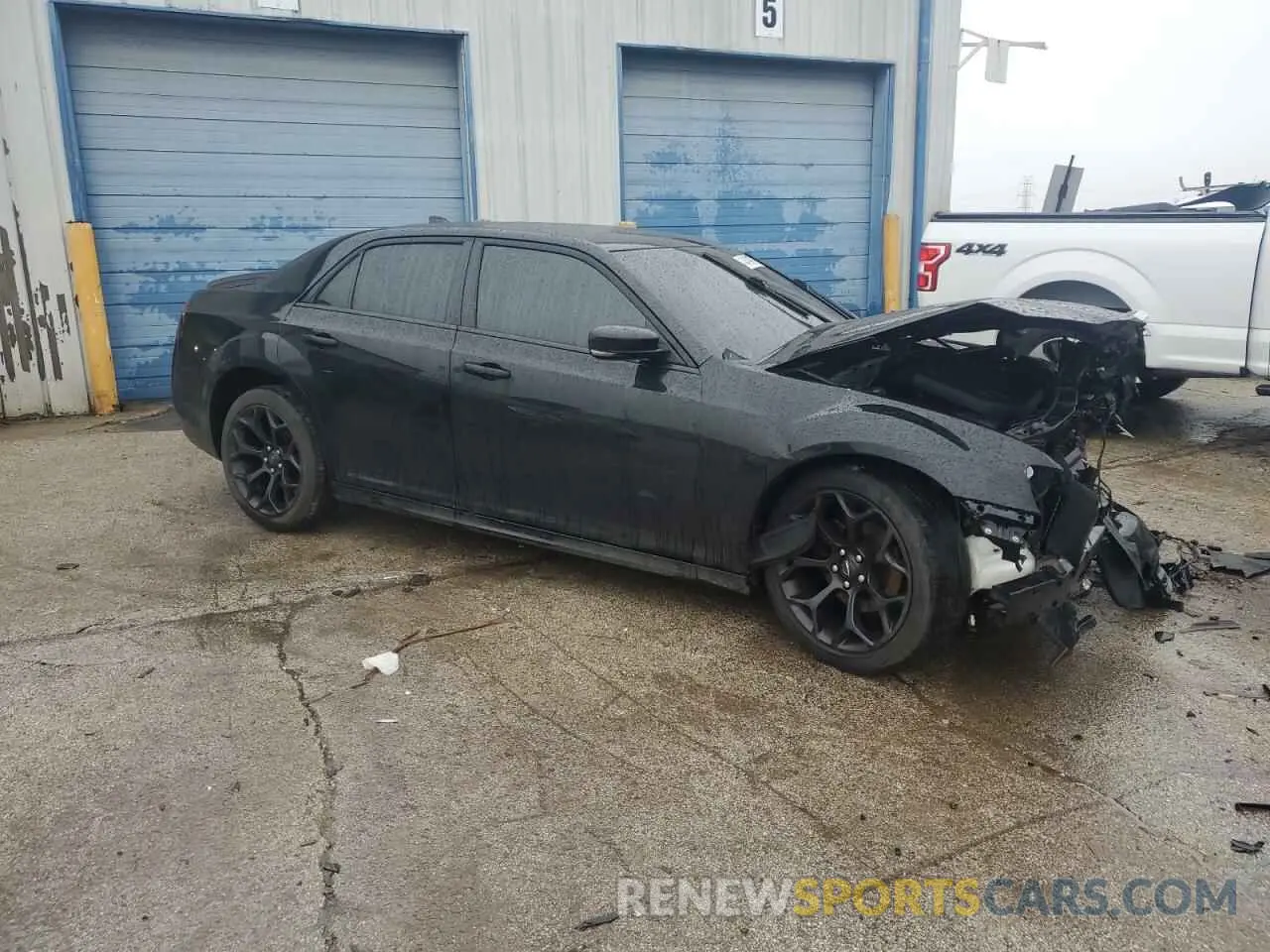 4 Photograph of a damaged car 2C3CCABG1KH548418 CHRYSLER 300 2019