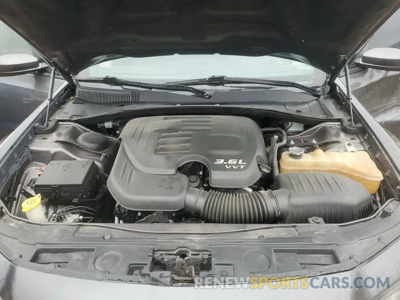 11 Photograph of a damaged car 2C3CCABG1KH555482 CHRYSLER 300 2019